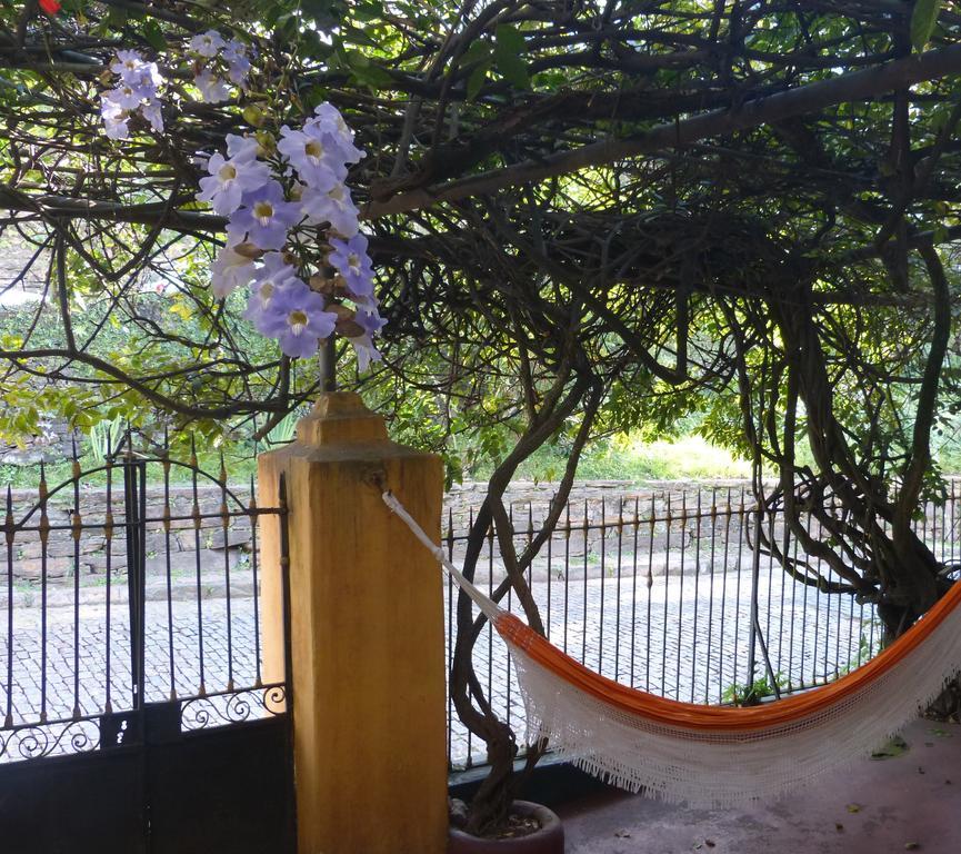 Pouso Das Glicinias - B&B Ouro Preto  Exterior foto